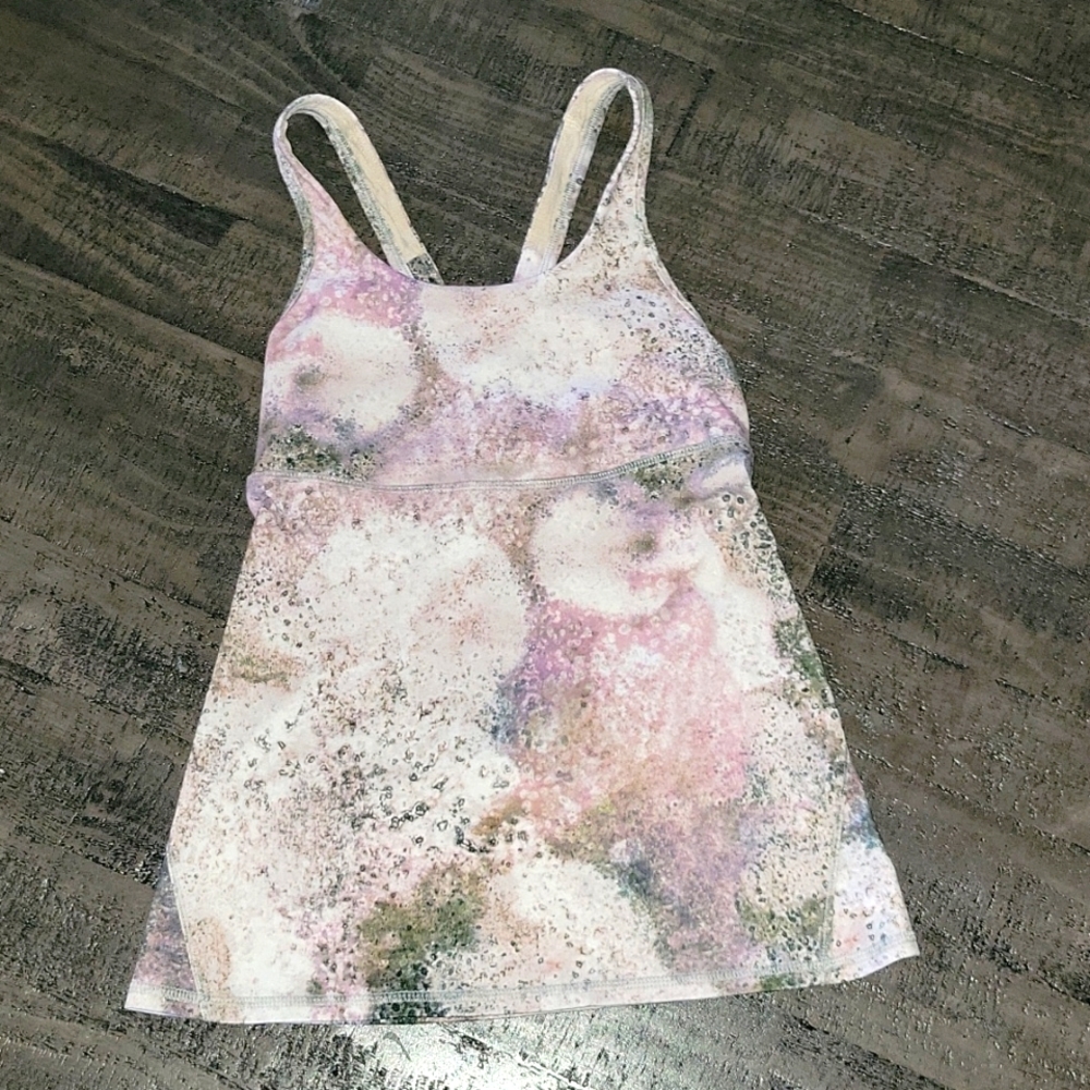 Lululemon Tank